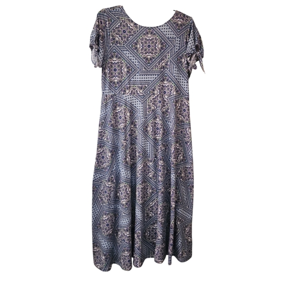 Emma & Michele Dresses & Skirts - Emma Michele Short Sleeve Maxi Dress Large